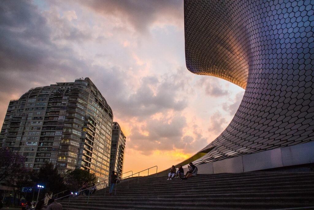 Vista ilustrativa de edificios de departamentos en la Ciudad de México.